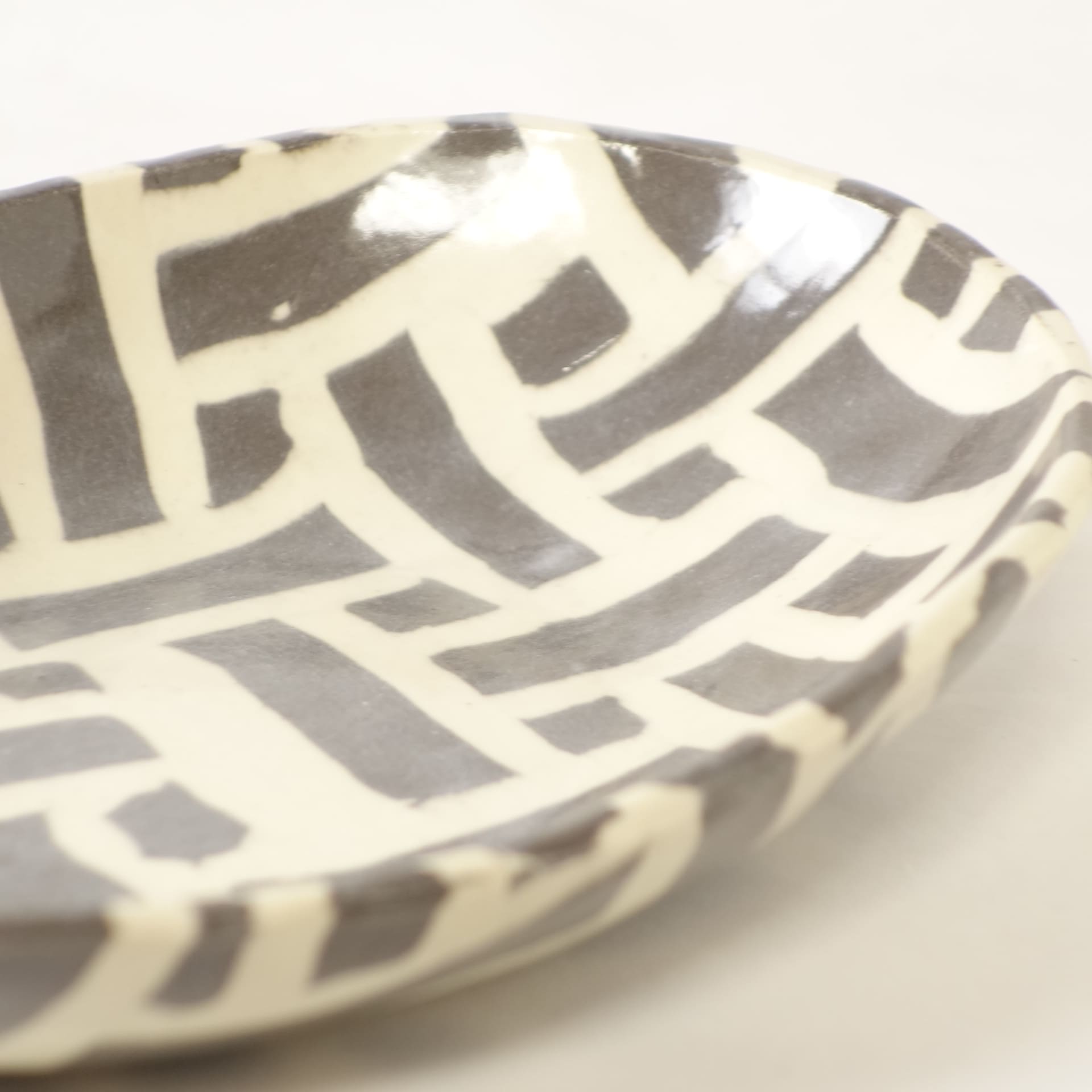 Outlet 2 - Nerikomi pottery bowl, Handmade Oval Bowl Black and White - Image 5
